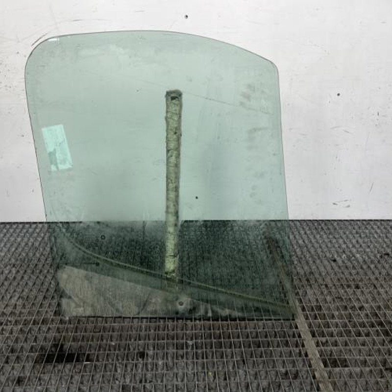Vitre avant gauche RENAULT TRAFIC 2 Photo n°4