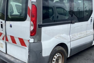 Vitre avant gauche RENAULT TRAFIC 2