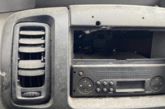 Vitre avant gauche RENAULT TRAFIC 2