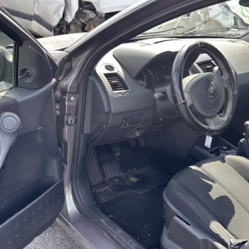Feu arriere principal droit (feux) RENAULT MEGANE 2 Photo n°16