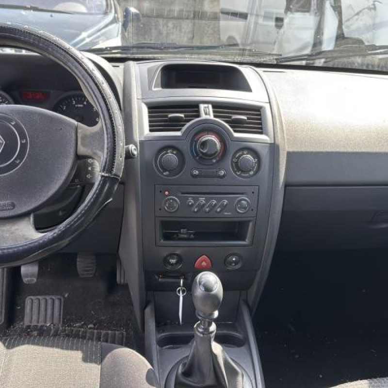 Verin de coffre RENAULT MEGANE 2 Photo n°15