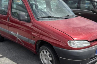 Baguette d'aile arrière droite PEUGEOT PARTNER 1