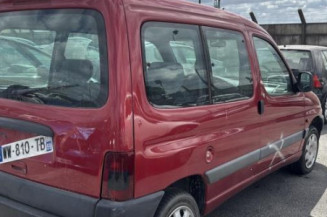Baguette d'aile arrière droite PEUGEOT PARTNER 1