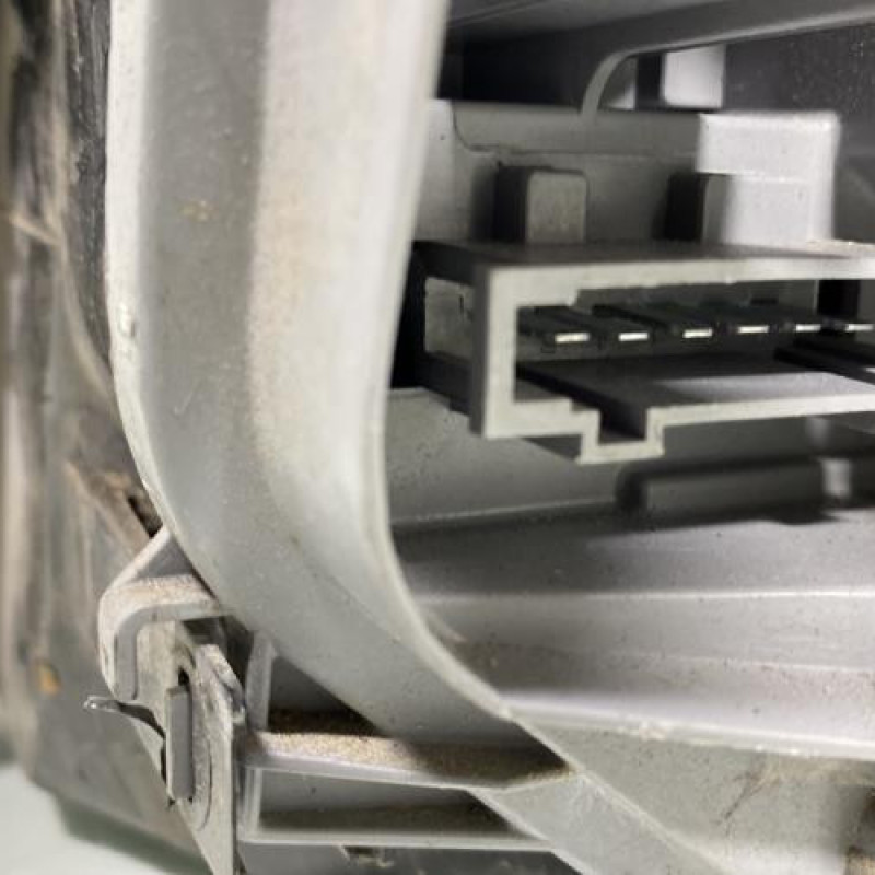 Feu arriere principal gauche (feux) VOLKSWAGEN FOX Photo n°5