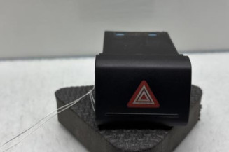 Bouton de warning VOLKSWAGEN FOX Photo n°1