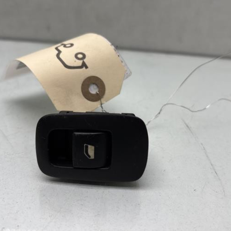 Interrupteur de leve vitre arriere gauche CITROEN C4 PICASSO 1 Photo n°2