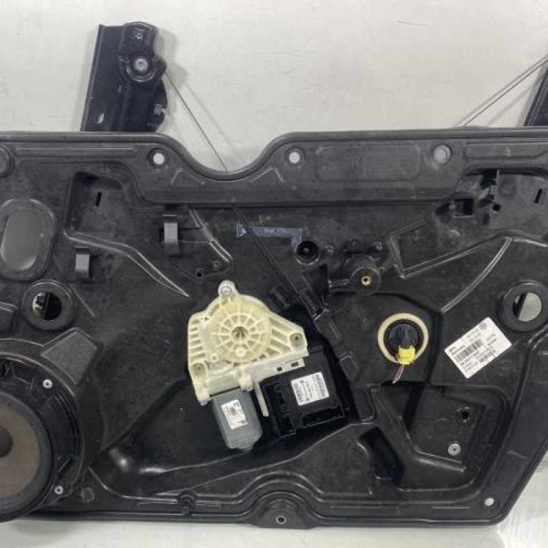 Leve vitre electrique avant droit VOLKSWAGEN GOLF 6 Photo n°1
