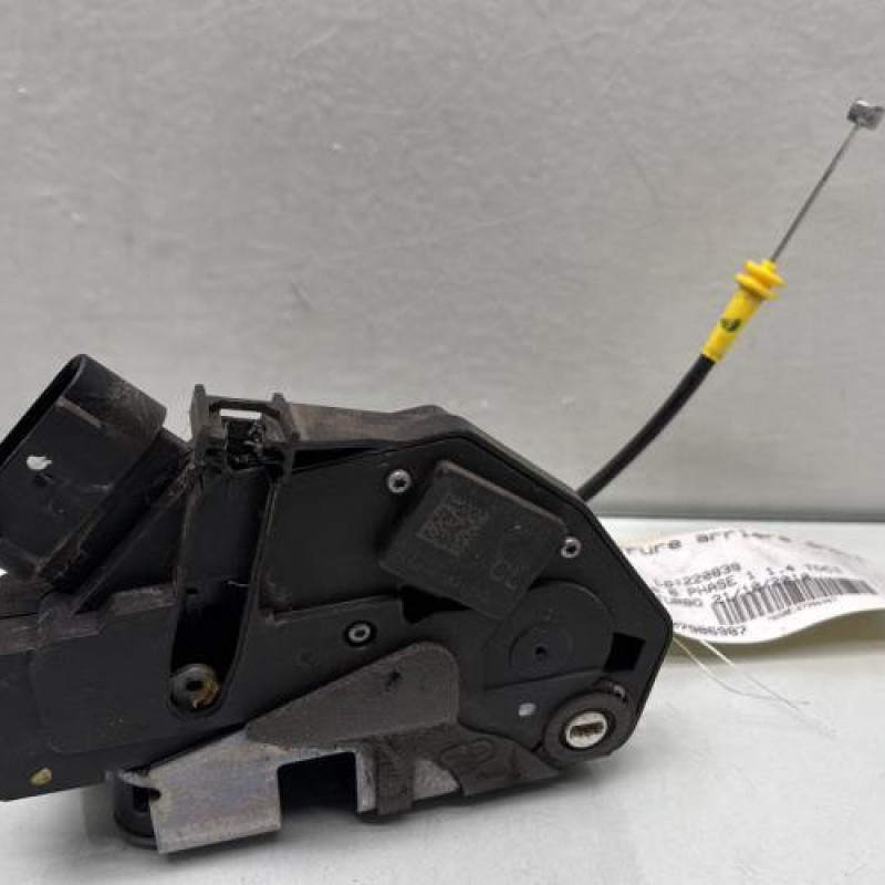 Serrure arriere droit FORD FIESTA 6 Photo n°4