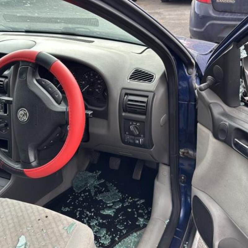 Feu arriere stop central OPEL ASTRA G Photo n°20