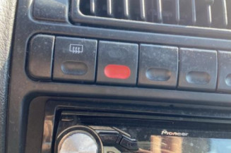 Bouton de warning CITROEN SAXO