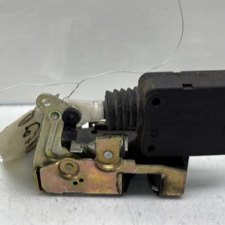 Serrure avant gauche CITROEN SAXO