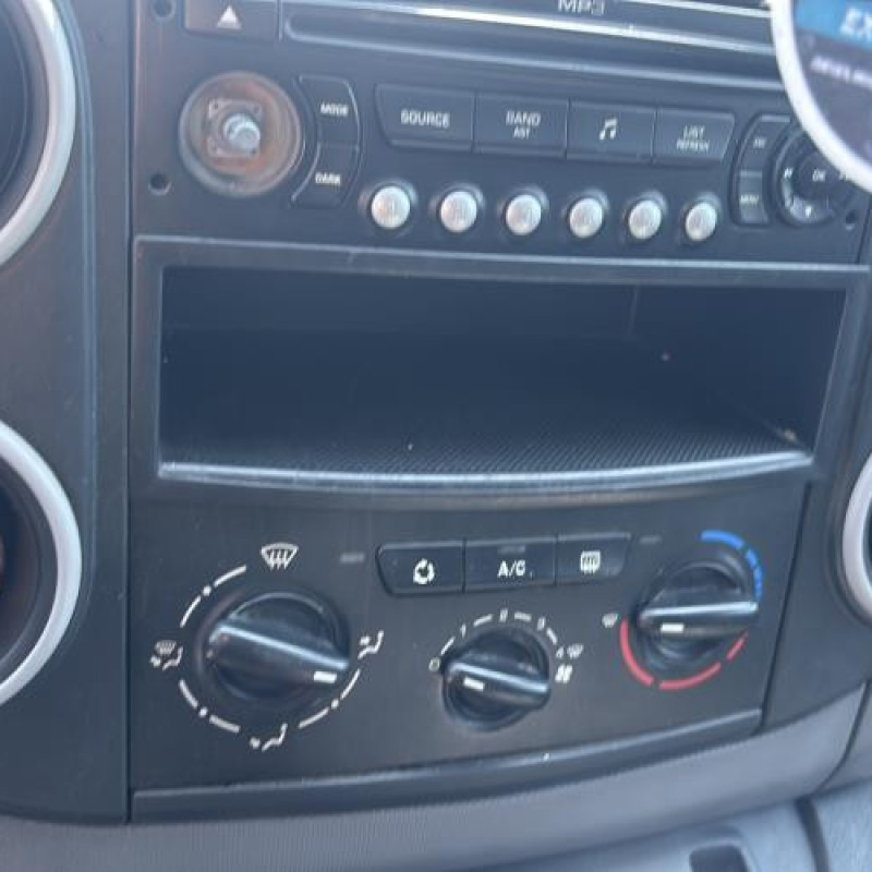 Interrupteur de leve vitre avant droit CITROEN BERLINGO 2 Photo n°20