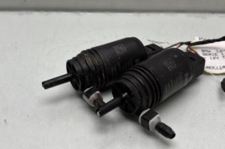 Pompe lave glace avant BMW SERIE 1 F20 Photo n°1
