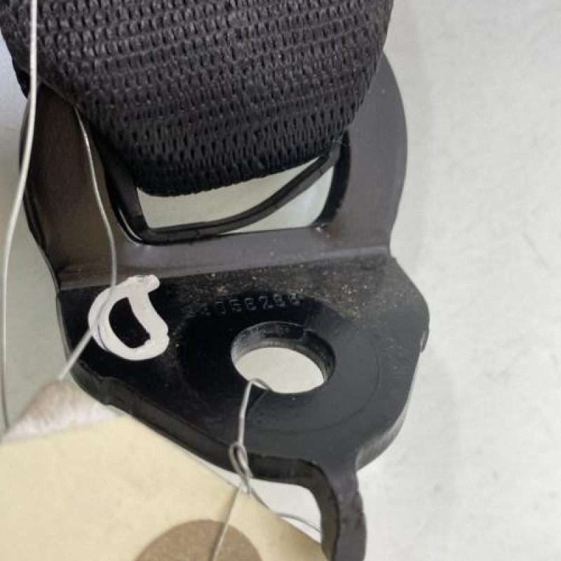 Attache ceinture arriere droit RENAULT TWINGO 2 Photo n°3