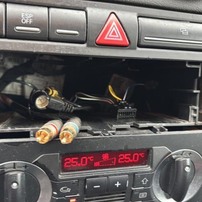 Bouton de warning AUDI A3 2 Photo n°18