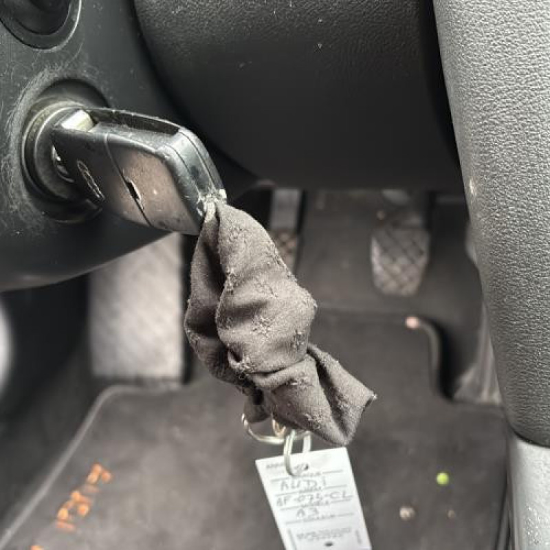 Bouton de warning AUDI A3 2 Photo n°19