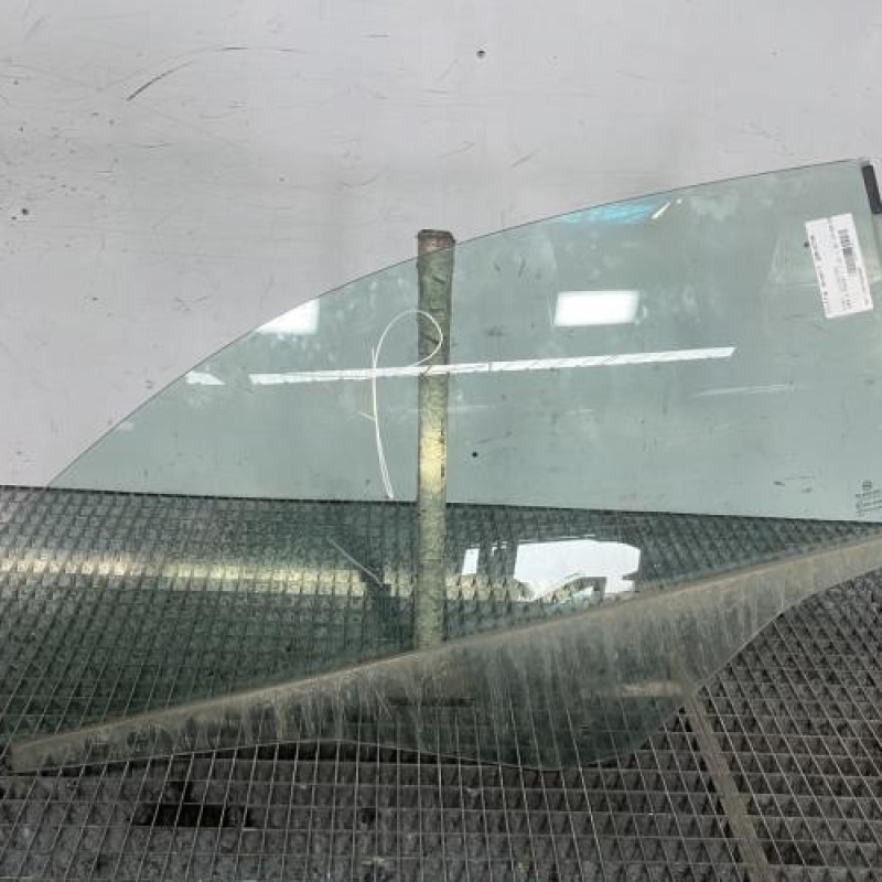 Vitre avant gauche FIAT 500 2 Photo n°1