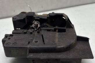 Serrure avant droit RENAULT LAGUNA 1