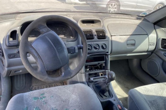 Serrure avant droit RENAULT LAGUNA 1