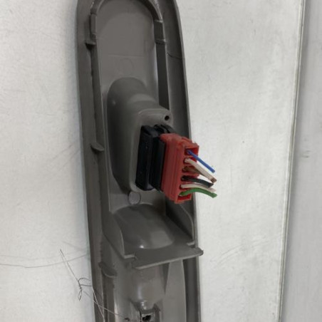 Interrupteur de leve vitre avant droit RENAULT TWINGO 1