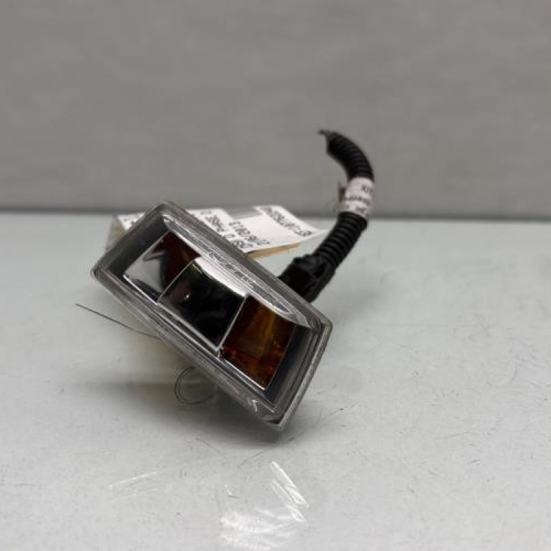 Repetiteur clignotant avant droit  (Feux) OPEL CORSA D Photo n°2