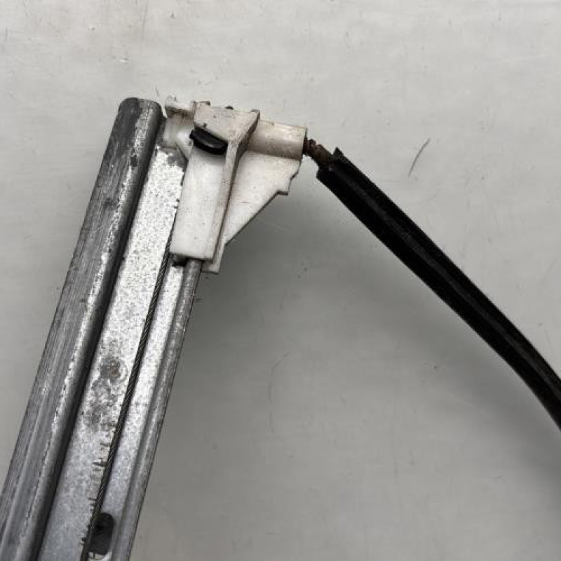 Leve vitre electrique avant gauche RENAULT SCENIC 1 Photo n°3