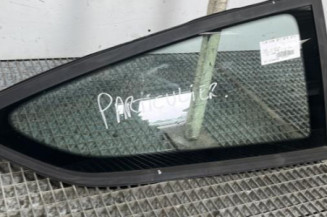 Custode arriere droit FORD FIESTA 6