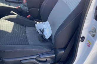 Feu arriere secondaire droit (feux) TOYOTA YARIS 3