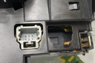 Com (Bloc Contacteur Tournant+Commodo Essuie Glace+Commodo Phare) CITROEN C3 1