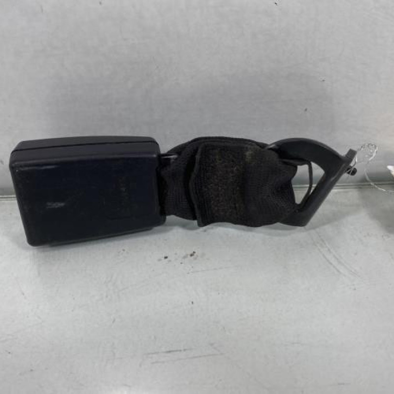 Attache ceinture arriere droit RENAULT TWINGO 2 Photo n°2