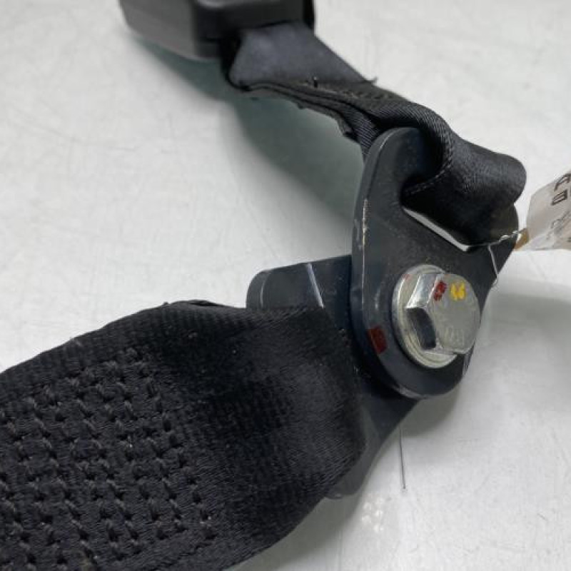 Attache ceinture arriere gauche DACIA SANDERO 1 Photo n°4