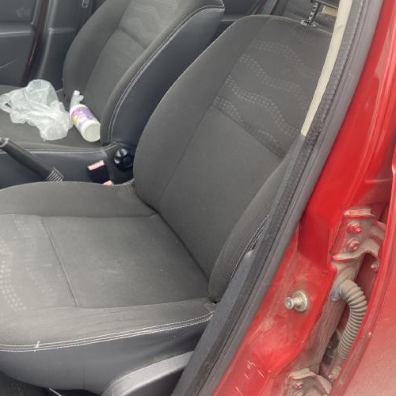 Attache ceinture arriere gauche DACIA SANDERO 1 Photo n°16