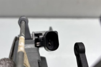 Bouton de coffre VOLKSWAGEN POLO 4