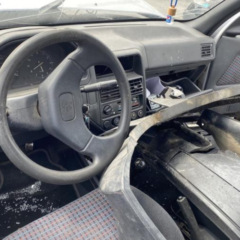 Retroviseur interieur PEUGEOT 106 Photo n°16
