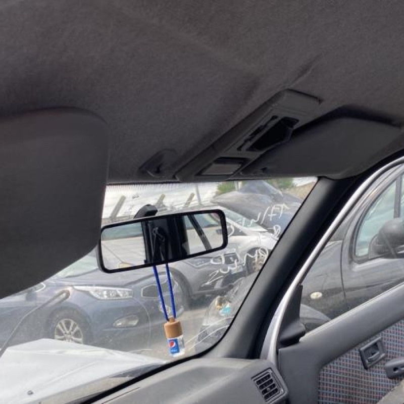 Retroviseur interieur PEUGEOT 106 Photo n°17