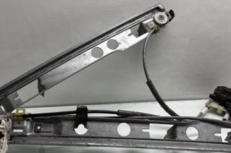 Leve vitre electrique avant droit RENAULT MEGANE 2 Photo n°1