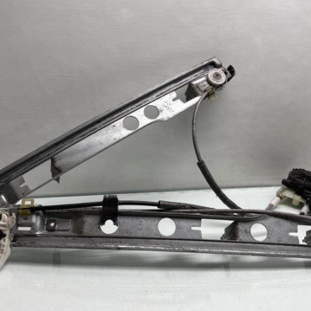 Leve vitre electrique avant droit RENAULT MEGANE 2 Photo n°1