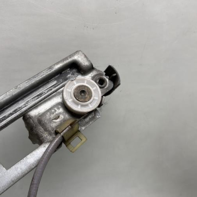 Leve vitre electrique avant droit RENAULT MEGANE 2 Photo n°3