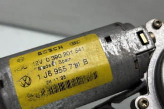 Moteur essuie glace arriere VOLKSWAGEN GOLF 4
