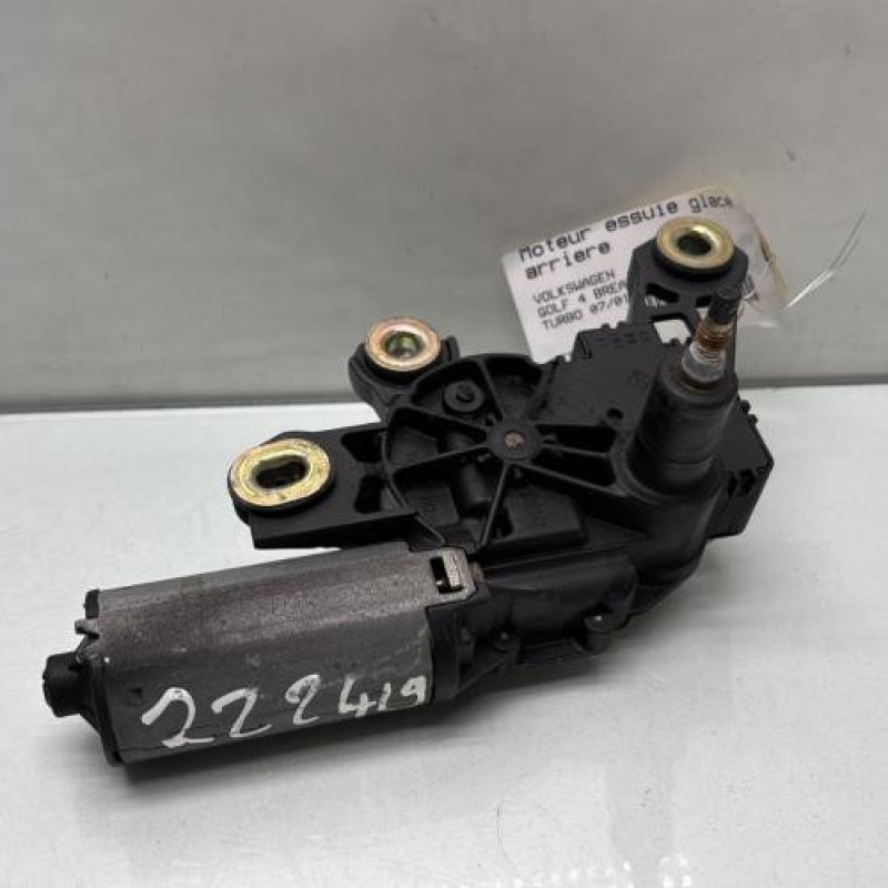 Moteur essuie glace arriere VOLKSWAGEN GOLF 4 Photo n°1