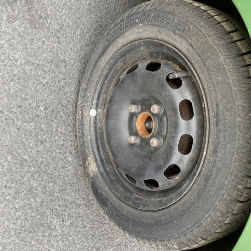 Pompe de direction FORD FIESTA 5 Photo n°13