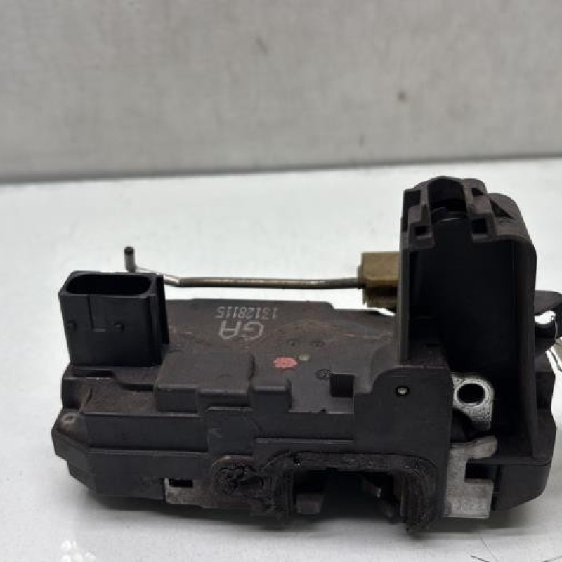 Serrure arriere gauche OPEL ASTRA H Photo n°4