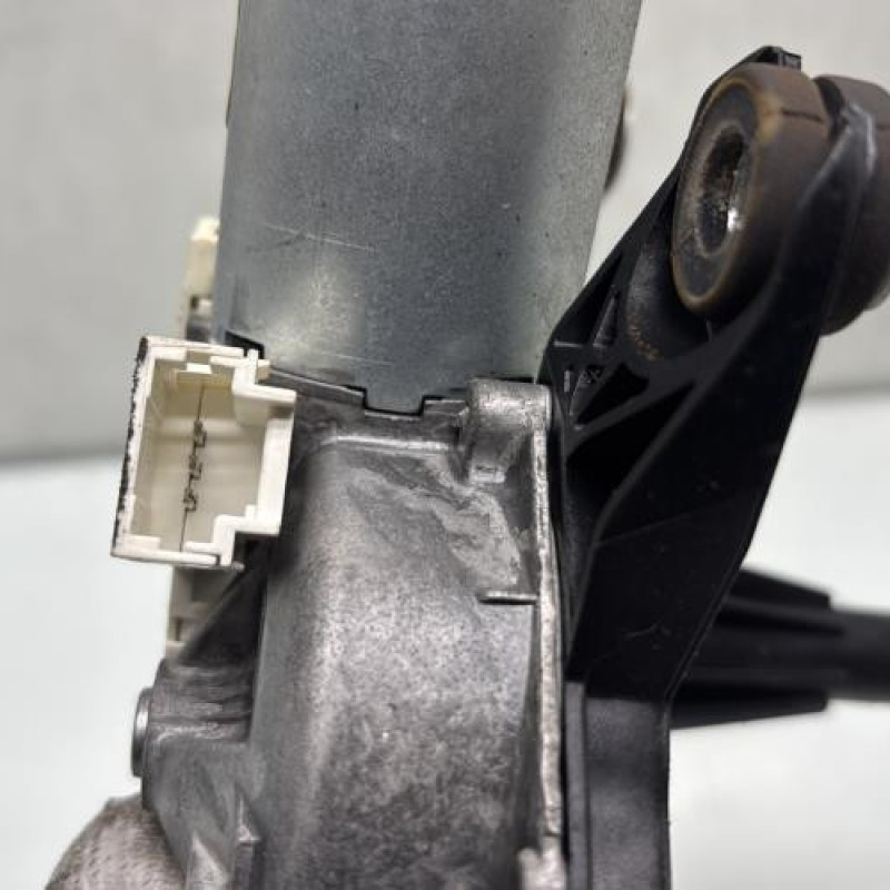 Moteur essuie glace arriere DACIA SANDERO 1 Photo n°4