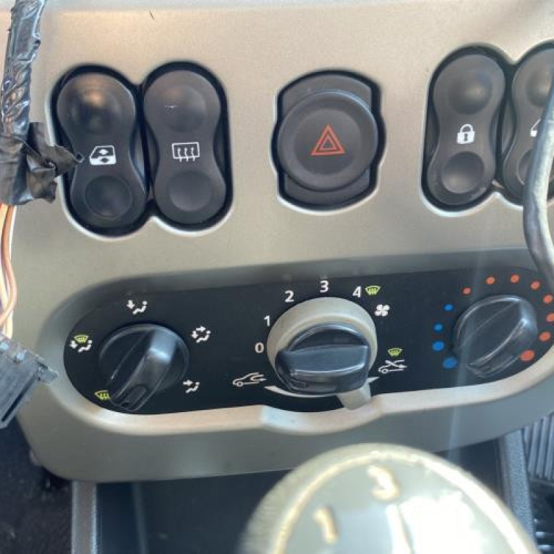 Moteur essuie glace arriere DACIA SANDERO 1 Photo n°19