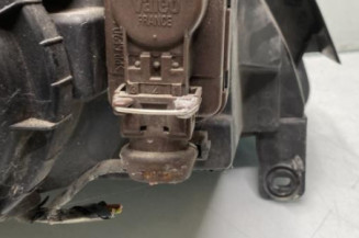 Optique avant principal gauche (feux)(phare) PEUGEOT 106