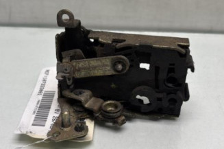 Serrure avant gauche PEUGEOT 106