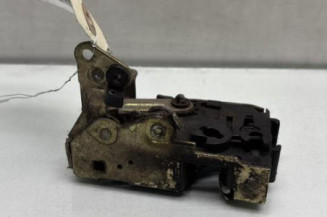 Serrure avant gauche PEUGEOT 106