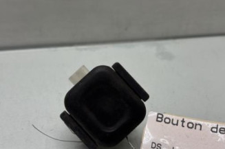 Bouton de coffre DS DS5 Photo n°1