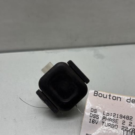 Bouton de coffre DS DS5 Photo n°1