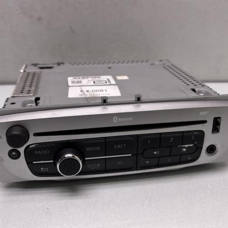 Autoradio d'origine RENAULT SCENIC 3 Photo n°1